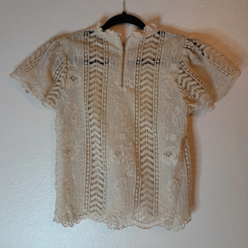 Love J Women's Blouse Beige Size Medium Pre-owned